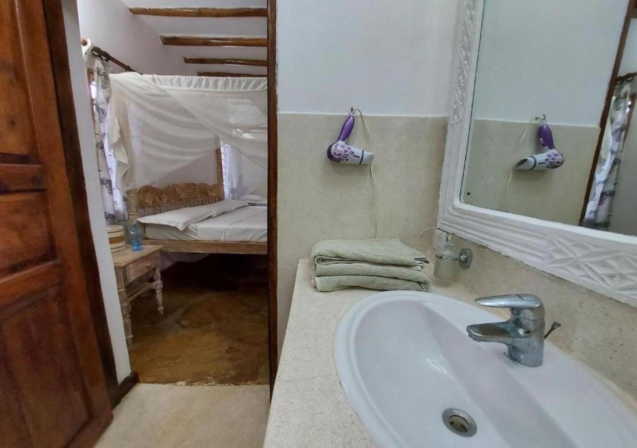 Marine Holiday House Malindi Exterior photo