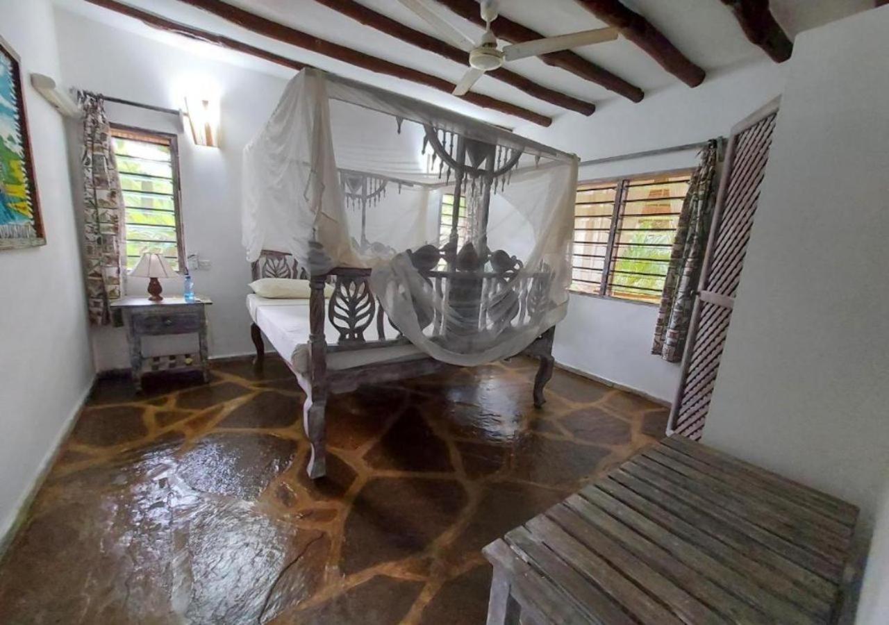 Marine Holiday House Malindi Exterior photo