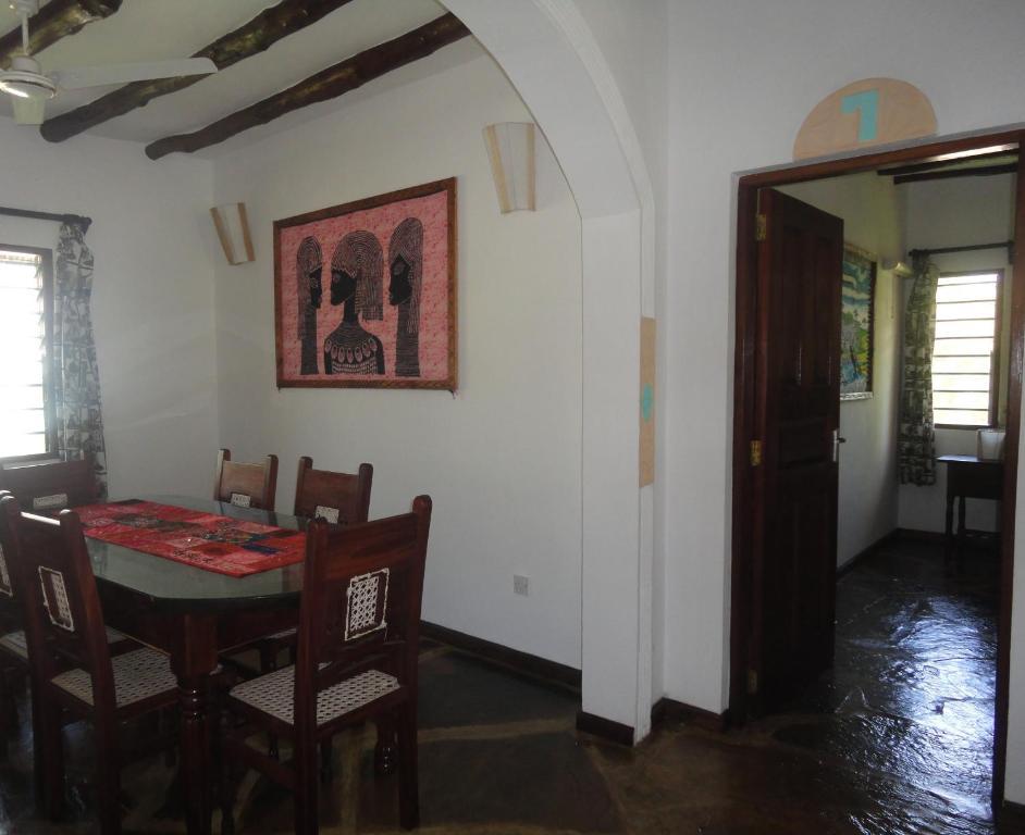 Marine Holiday House Malindi Room photo